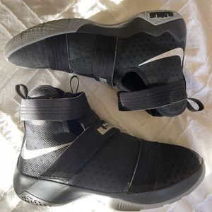 LeBron Soldier basketball shoes